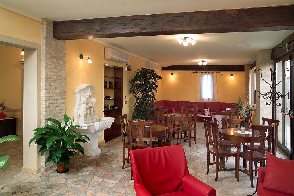 Hotel Del Rio Srl - Ristorante E Azienda Agricola Casinalbo Extérieur photo