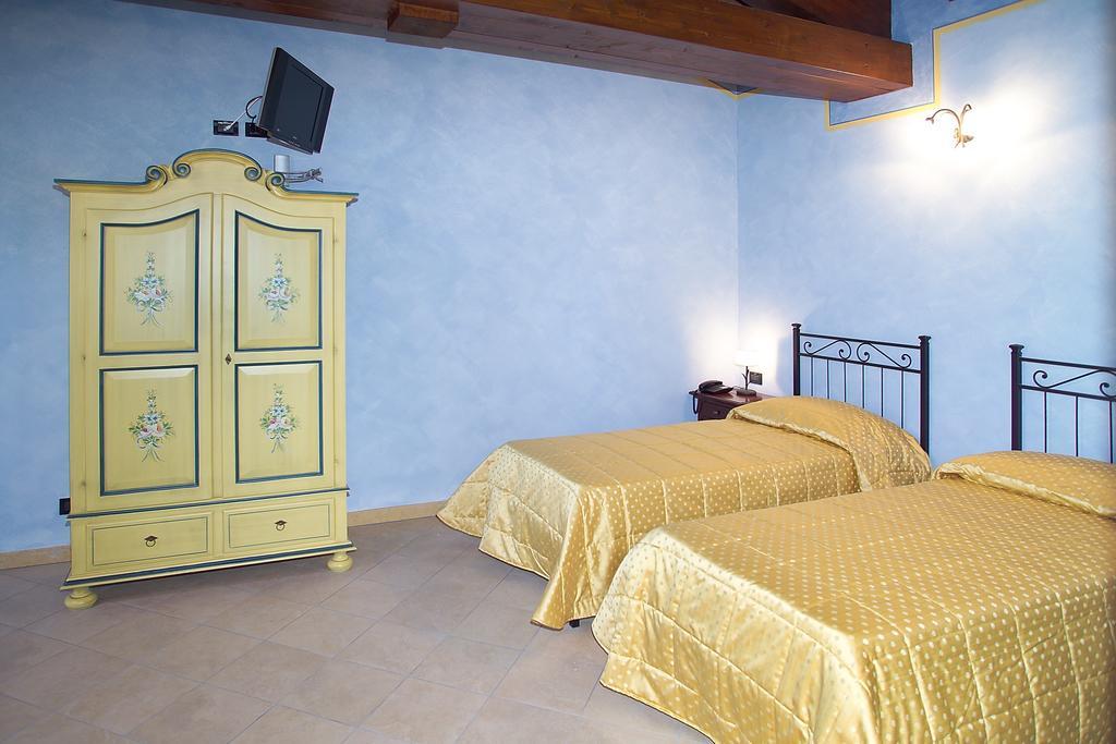 Hotel Del Rio Srl - Ristorante E Azienda Agricola Casinalbo Chambre photo